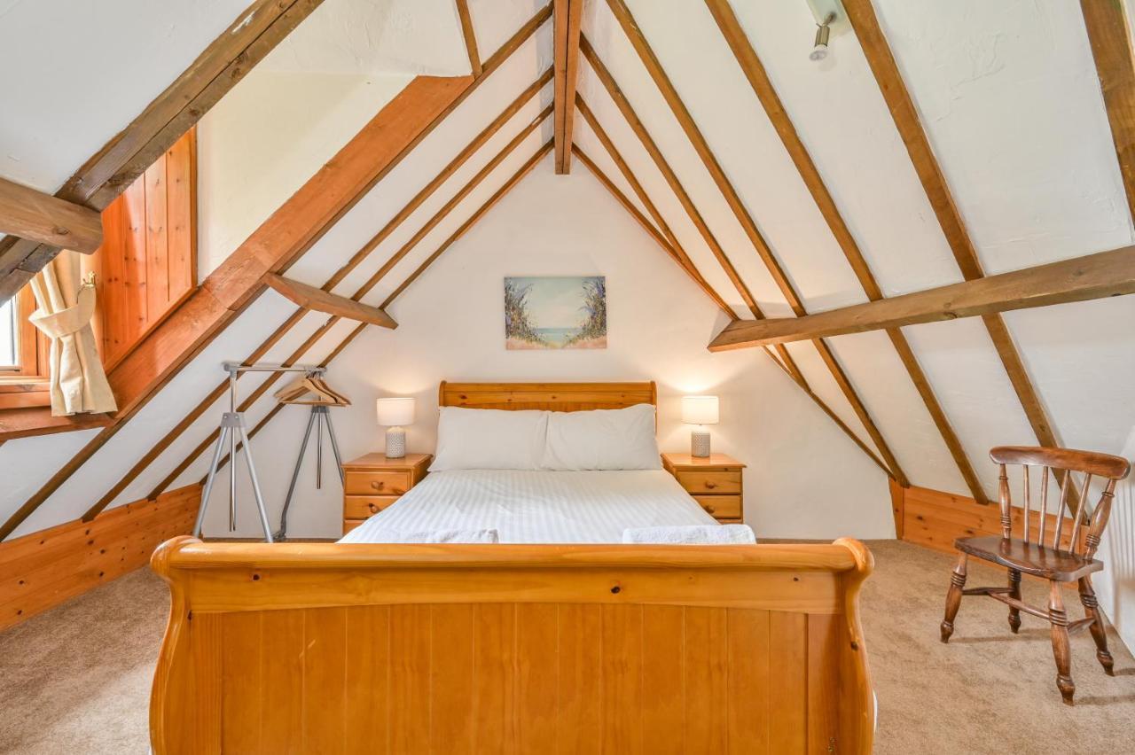 Polean Farm Cottages - With Free Animal Feeding And Pony Rides And Free Access To A Nearby Pool Looe Exterior foto