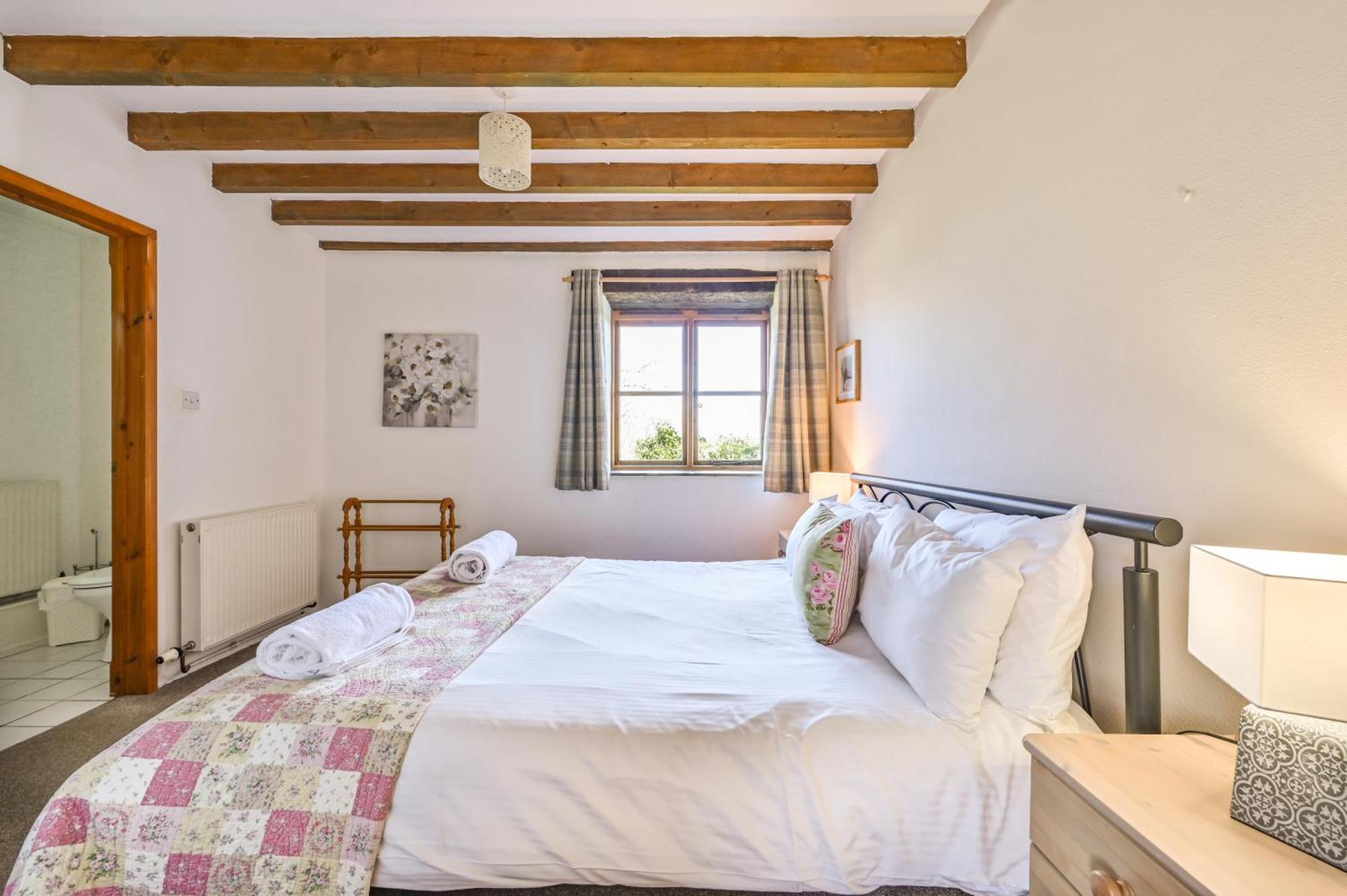 Polean Farm Cottages - With Free Animal Feeding And Pony Rides And Free Access To A Nearby Pool Looe Zimmer foto